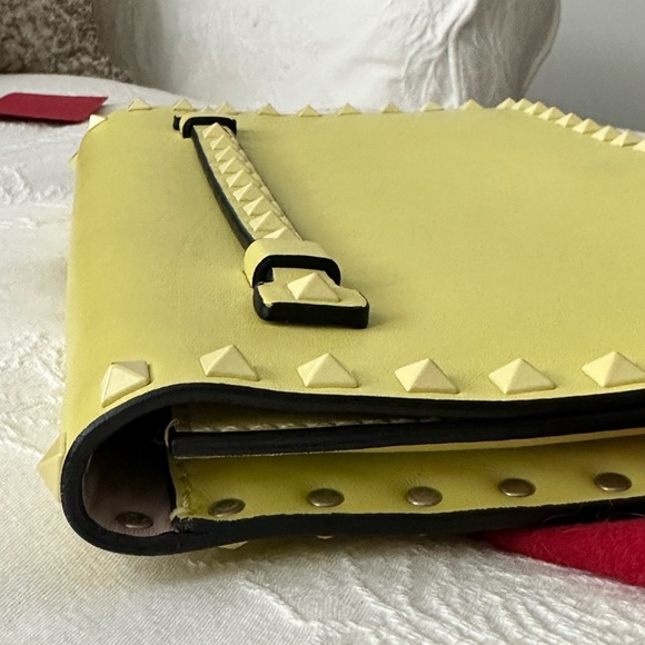 Valentino Clutch - Picture 9 of 15